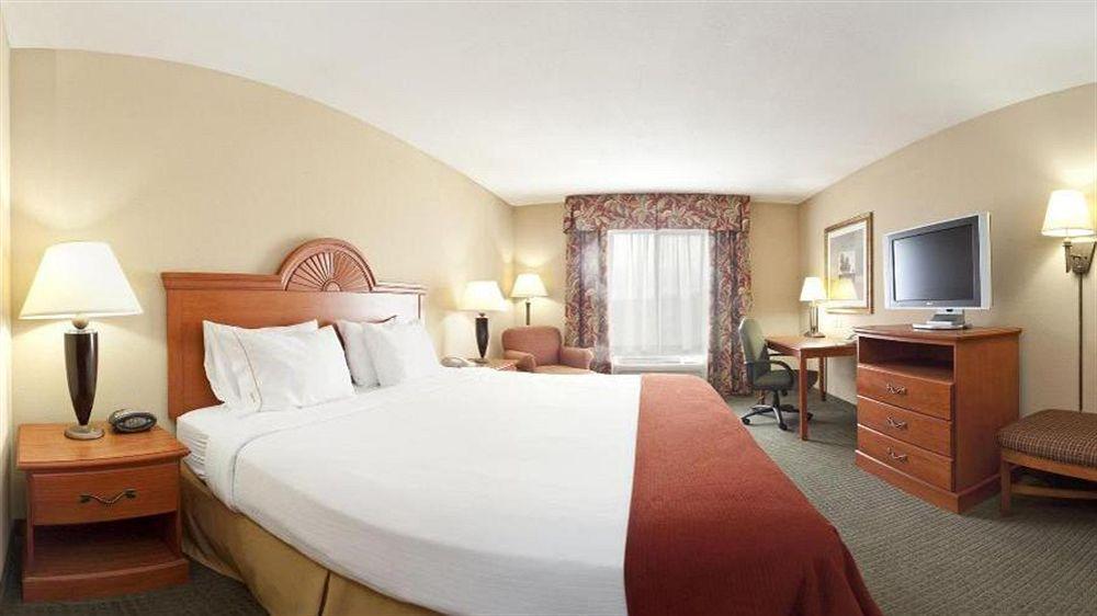 Holiday Inn Express Mineral Wells By Ihg Parkersburg Εξωτερικό φωτογραφία