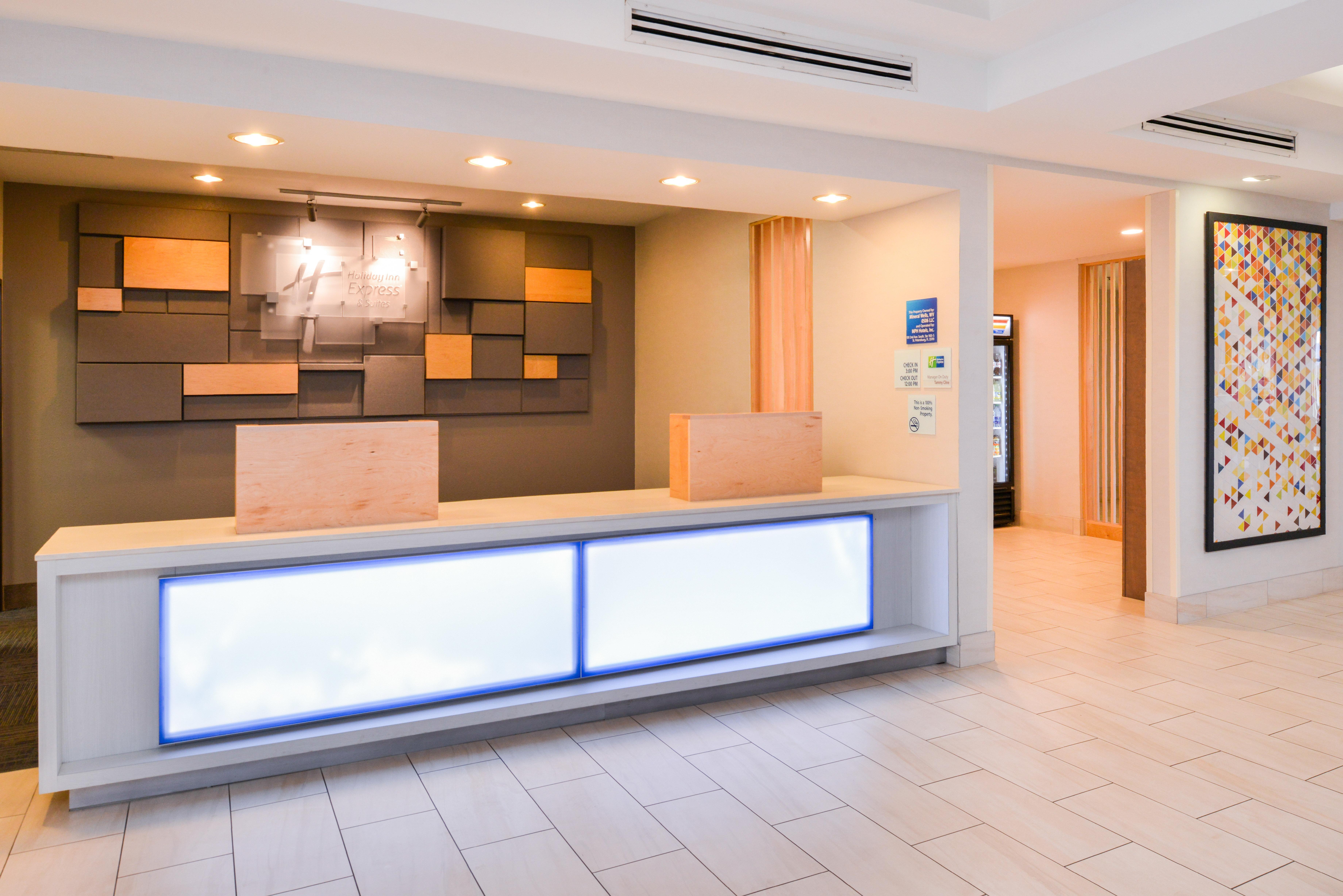 Holiday Inn Express Mineral Wells By Ihg Parkersburg Εξωτερικό φωτογραφία