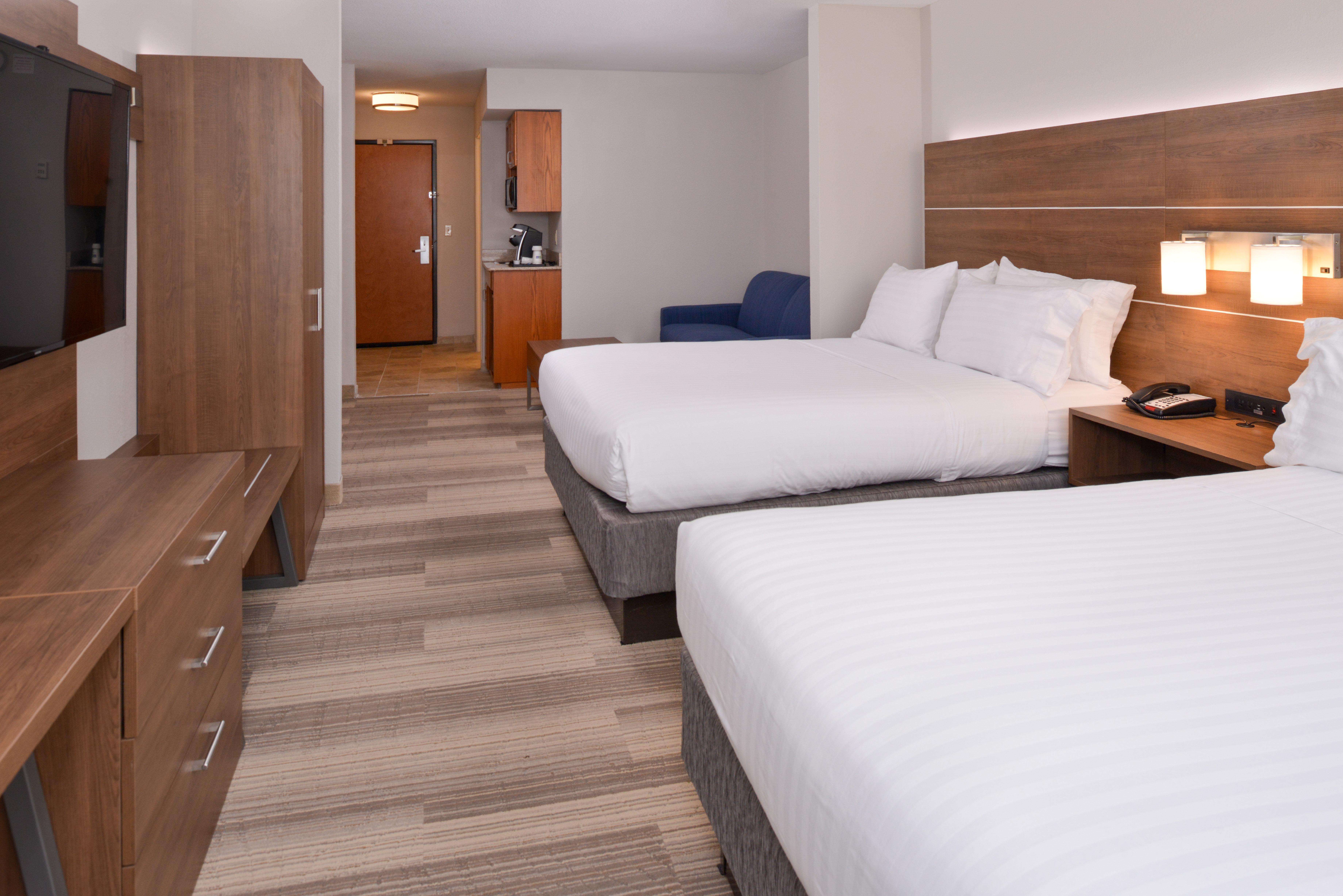 Holiday Inn Express Mineral Wells By Ihg Parkersburg Εξωτερικό φωτογραφία