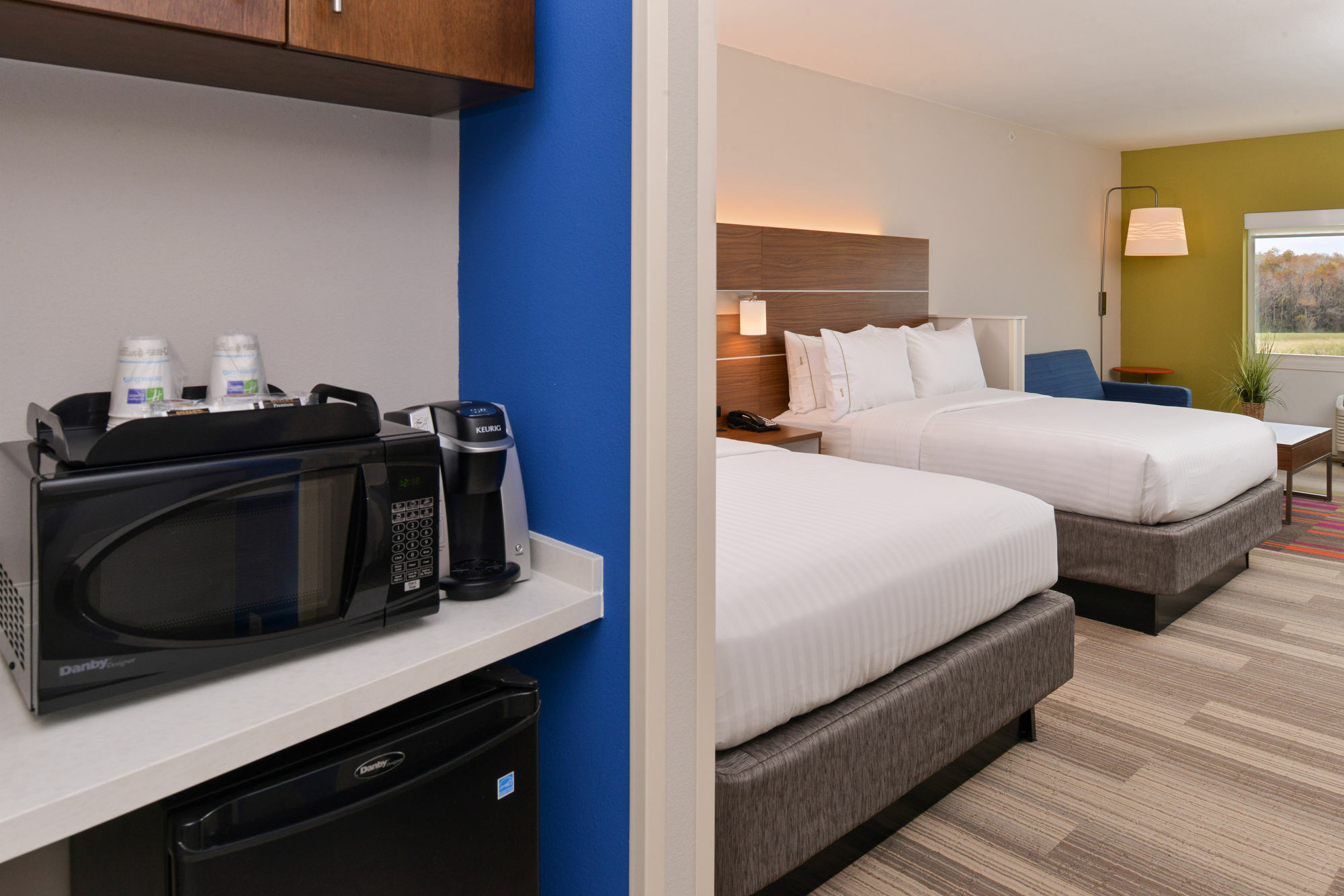 Holiday Inn Express Mineral Wells By Ihg Parkersburg Εξωτερικό φωτογραφία