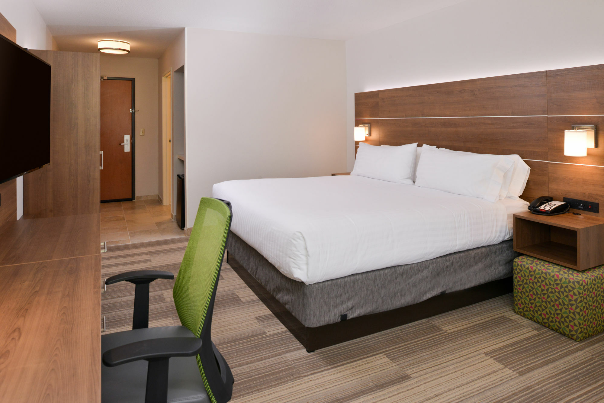 Holiday Inn Express Mineral Wells By Ihg Parkersburg Εξωτερικό φωτογραφία