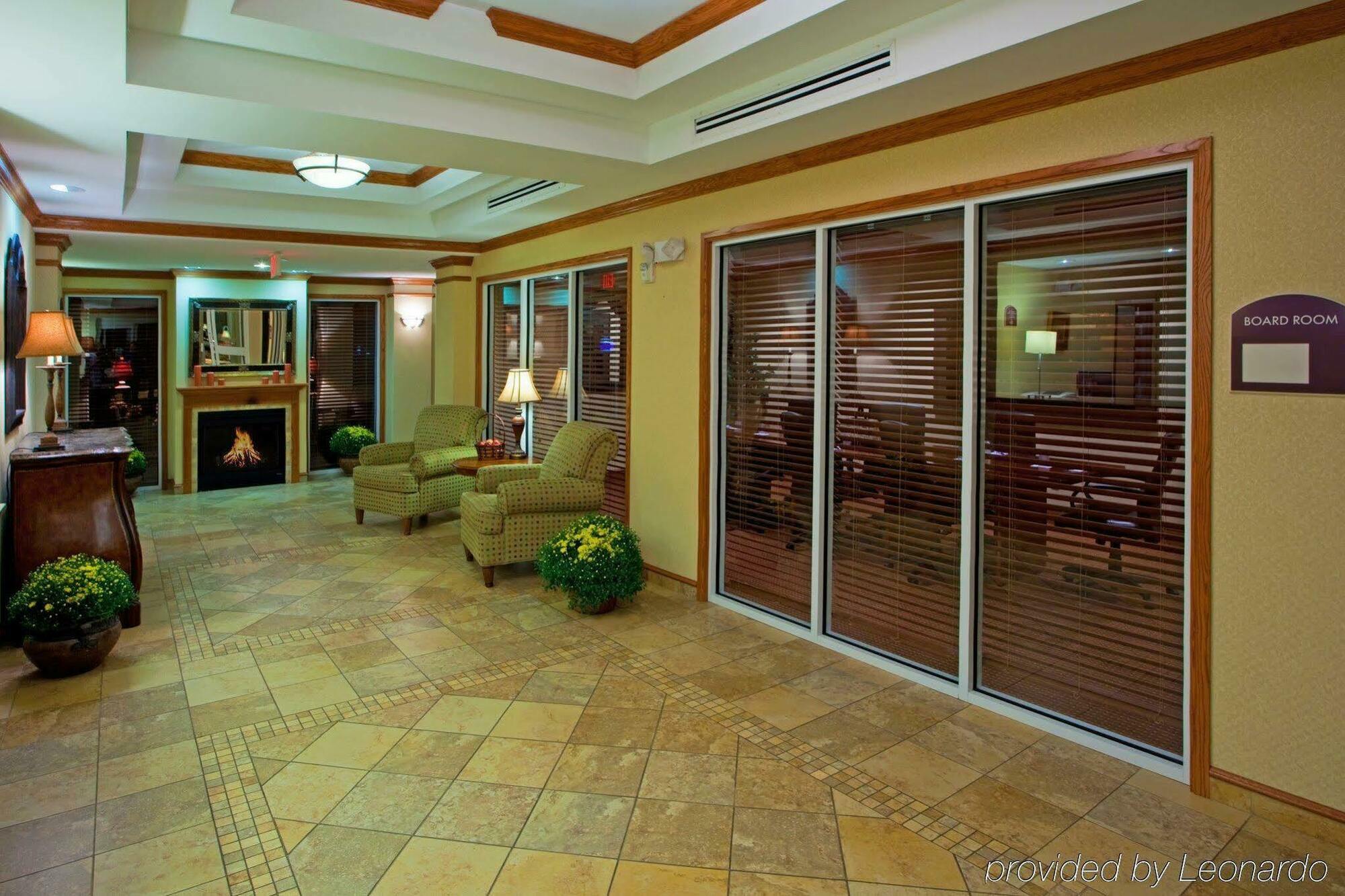 Holiday Inn Express Mineral Wells By Ihg Parkersburg Εξωτερικό φωτογραφία
